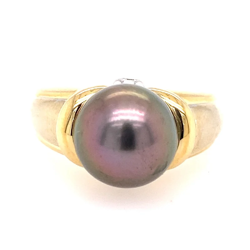 ladies-princess-cut-silver-rings-Estate Black Tahitian Pearl Ring in Yellow Gold