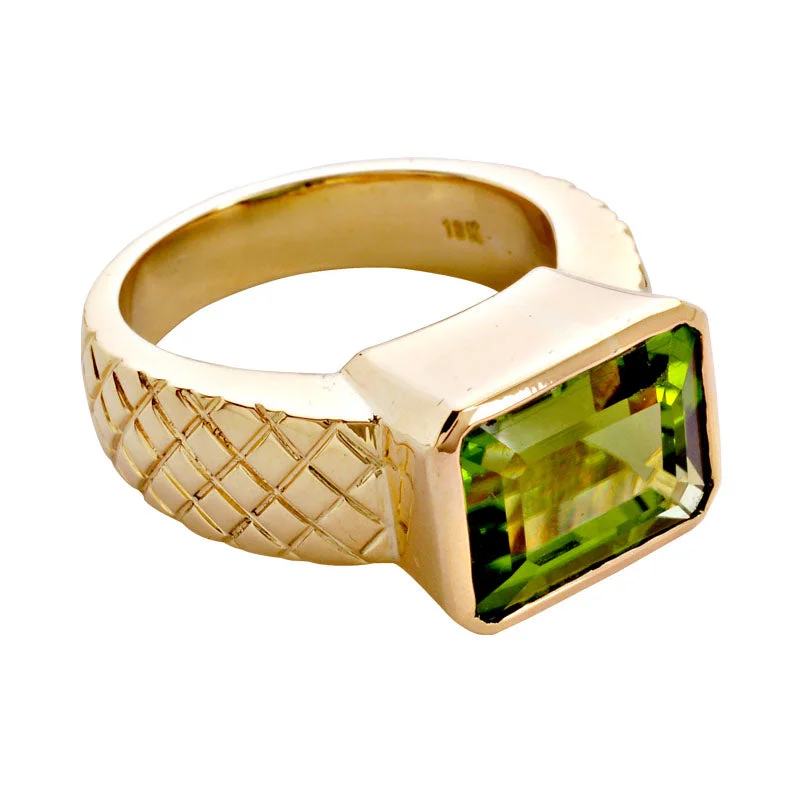 ladies-classic-platinum-rings-Ring- Peridot