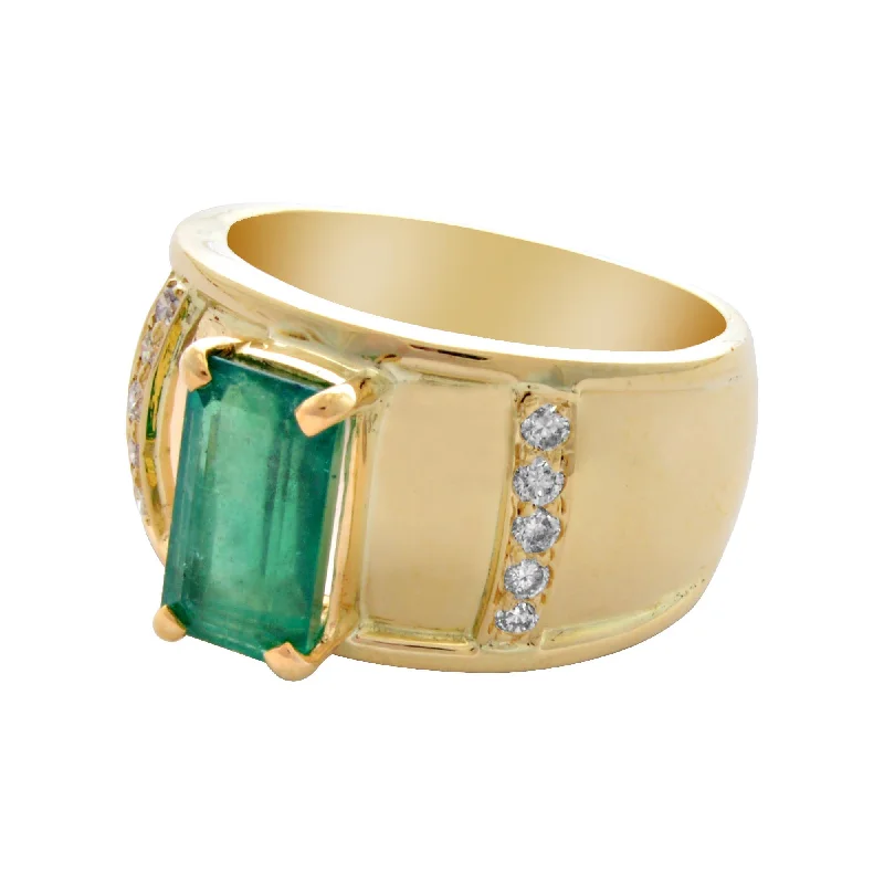 ladies-bridal-channel-set-rings-Ring- Emerald And Diamond