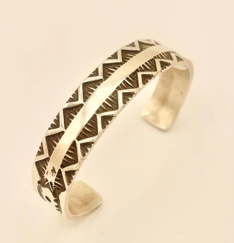 Ladies bracelets bold flair -Cuff/ Bracelet- Elvira Bill Navajo