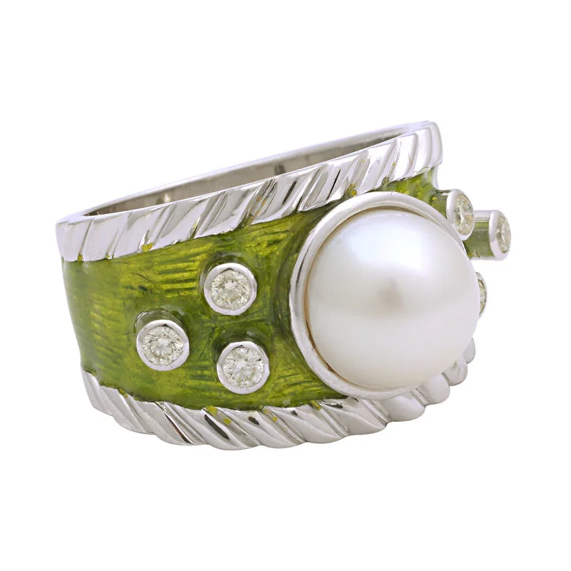 ladies-birthstone-cluster-rings-Ring-South Sea Pearl and Diamond (Enamel)