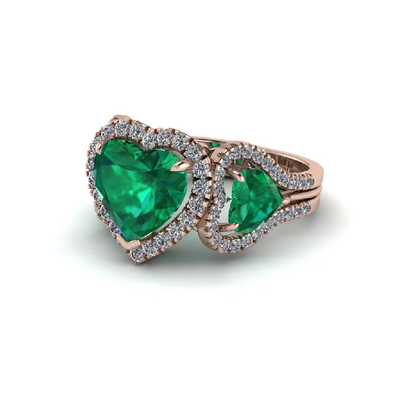 engagement-round-platinum-rings-Emerald Eternal Heartbeat Engagement Ring - Aylin No. 5