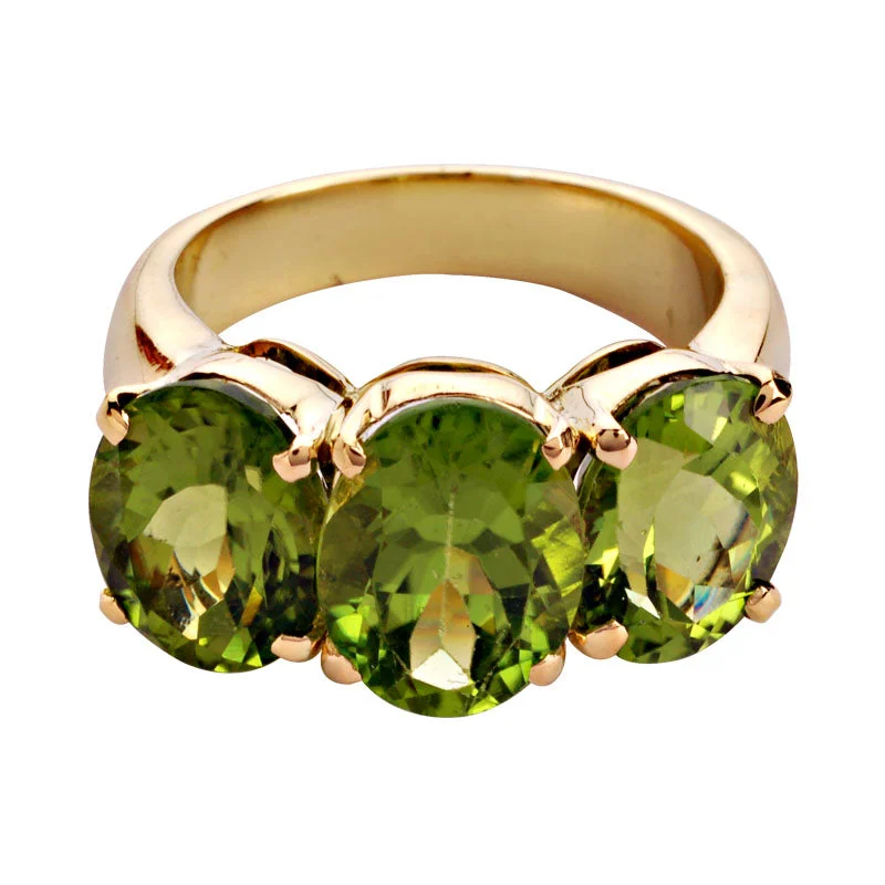 ladies-white-gold-shank-rings-Ring-Peridot