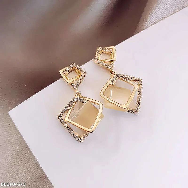 ladies-flower-ear-cuff-earrings-Geometric light luxury niche premium earrings