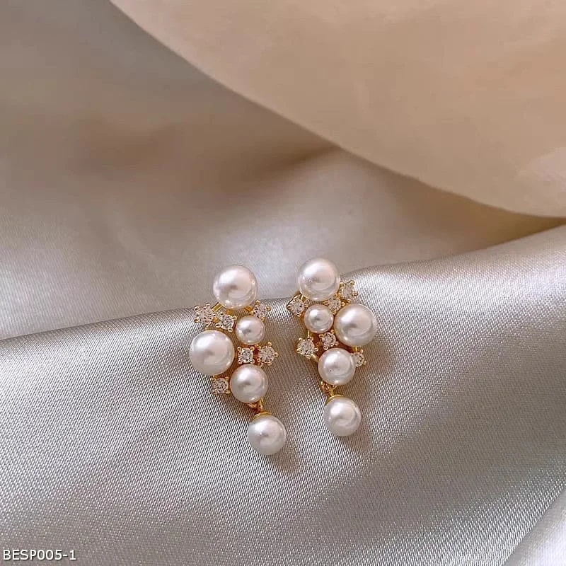 ladies-pearl-diamond-earrings-French vintage pearl zircon earrings