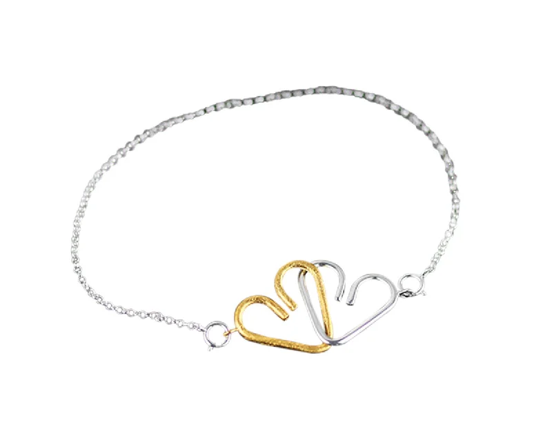 Ladies bracelets for travel elegance -Chained Heart Bracelet