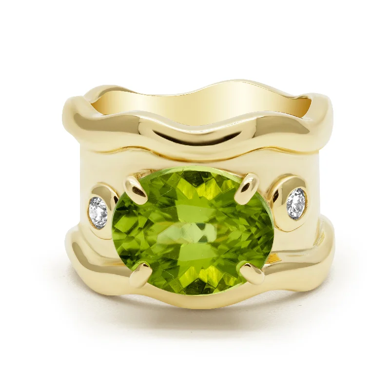 ladies-white-gold-shank-rings-Ring - Peridot & Diamond