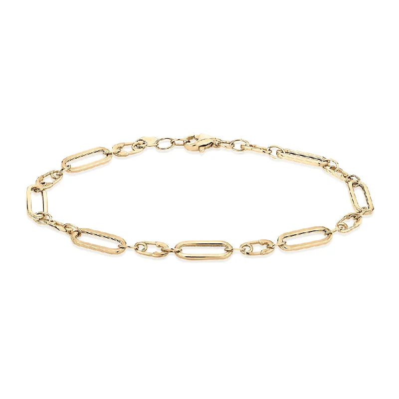 Ladies bracelets for style elegance -Bracelet with diamond simulant in 10 carat yellow gold