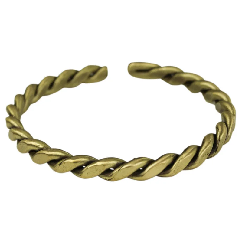 Ladies bracelets for innovator elegance -Bracelet with Twist, Brass