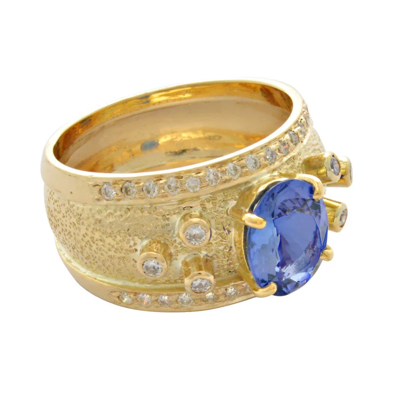 ladies-custom-gold-rings-Ring-Tanzanite and Diamond