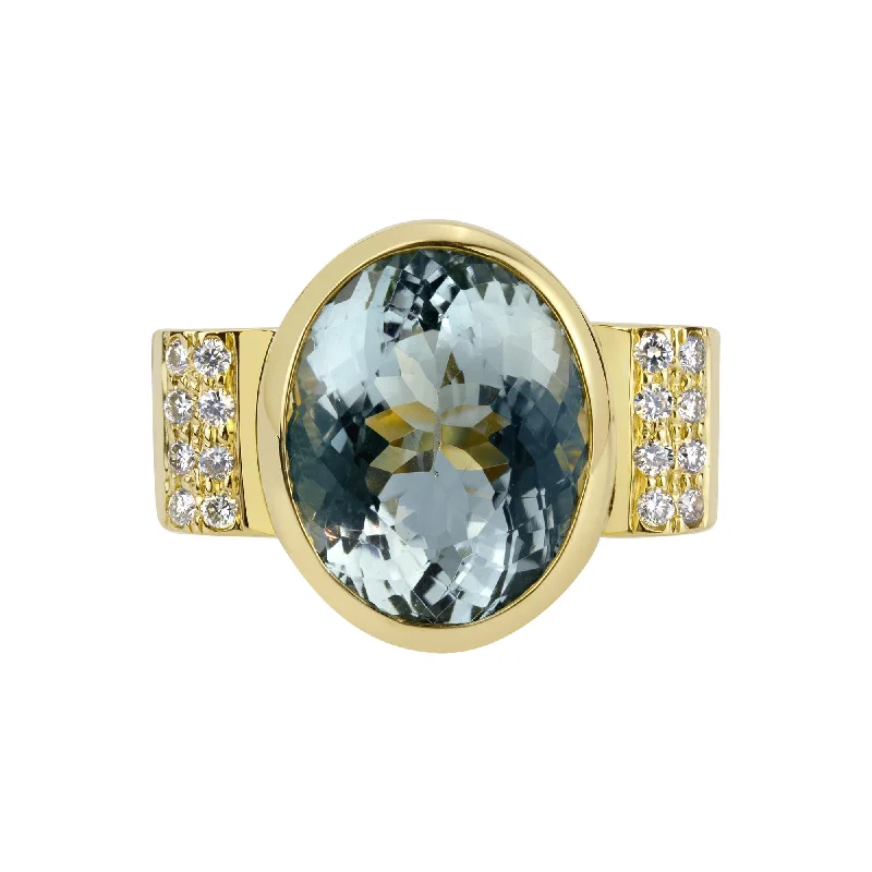 ladies-gold-cluster-rings-Ring- Aquamarine And Diamond