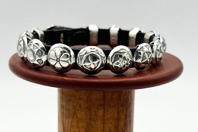 Ladies bracelets with hop charm -Bracelet- Rich Montano Sterling/Leather