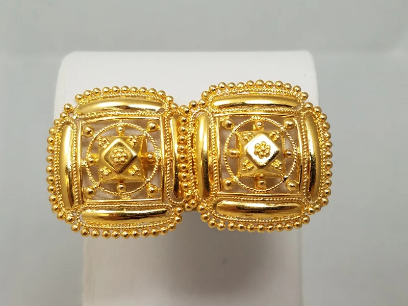 ladies-artisan-dangle-earrings-Ornate 22k Yellow Gold Large Square Earrings