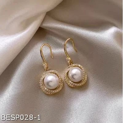 ladies-infinity-chandelier-earrings-Spiral pearl stud earrings